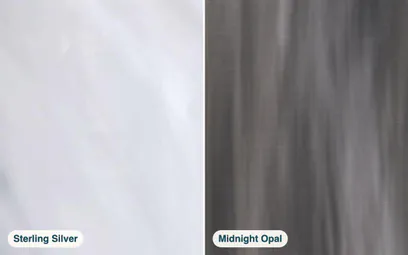 Insidefärgerna Sterling Silver och Midnight Opal sida vid sida