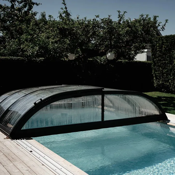 Pooltak Nova Comfort sett från sidan